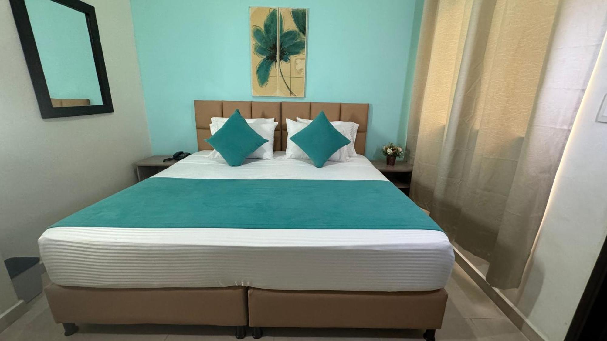Hotel Cataluna - Soluciones Hoteleras Перейра Екстериор снимка