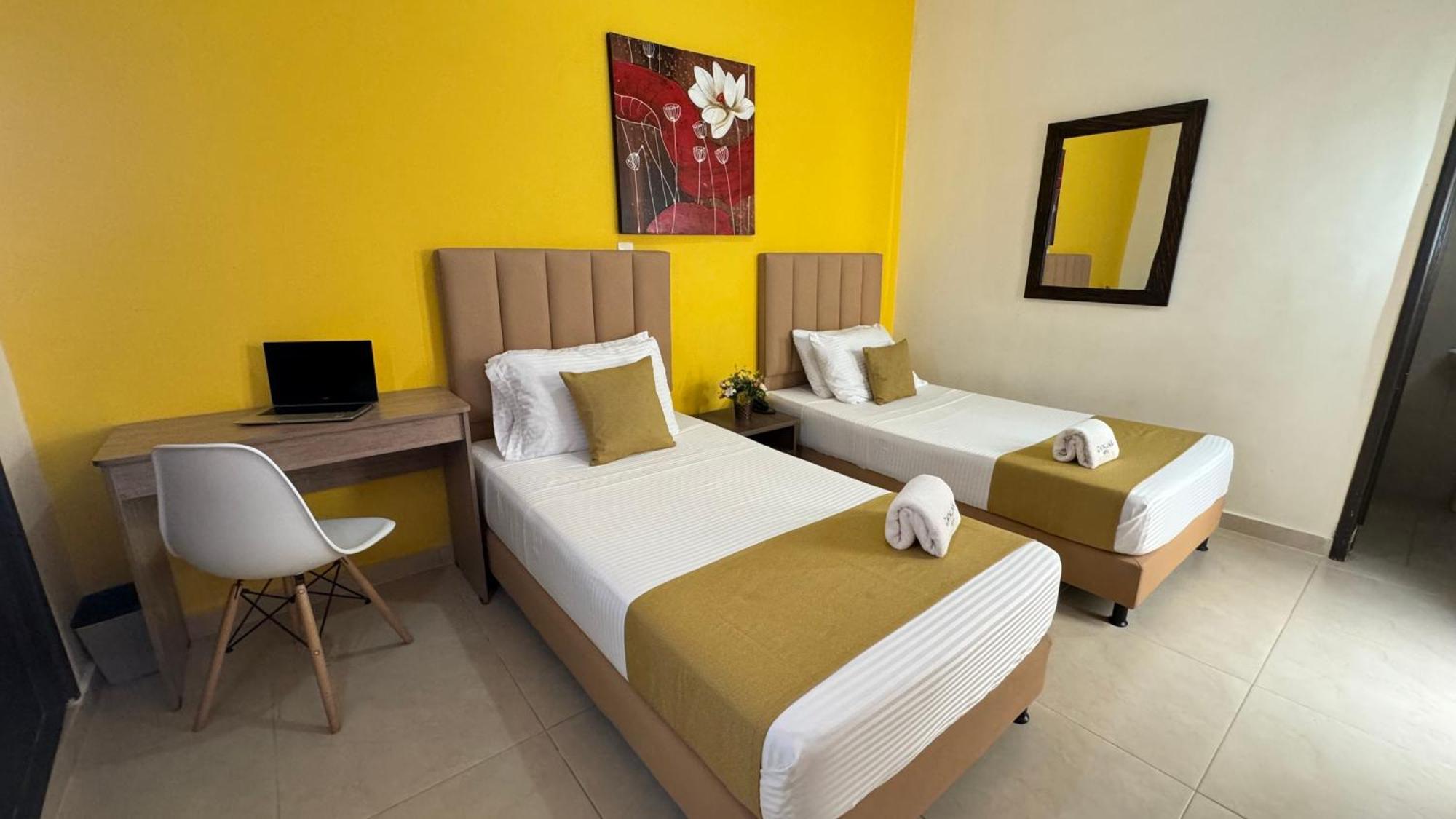 Hotel Cataluna - Soluciones Hoteleras Перейра Екстериор снимка